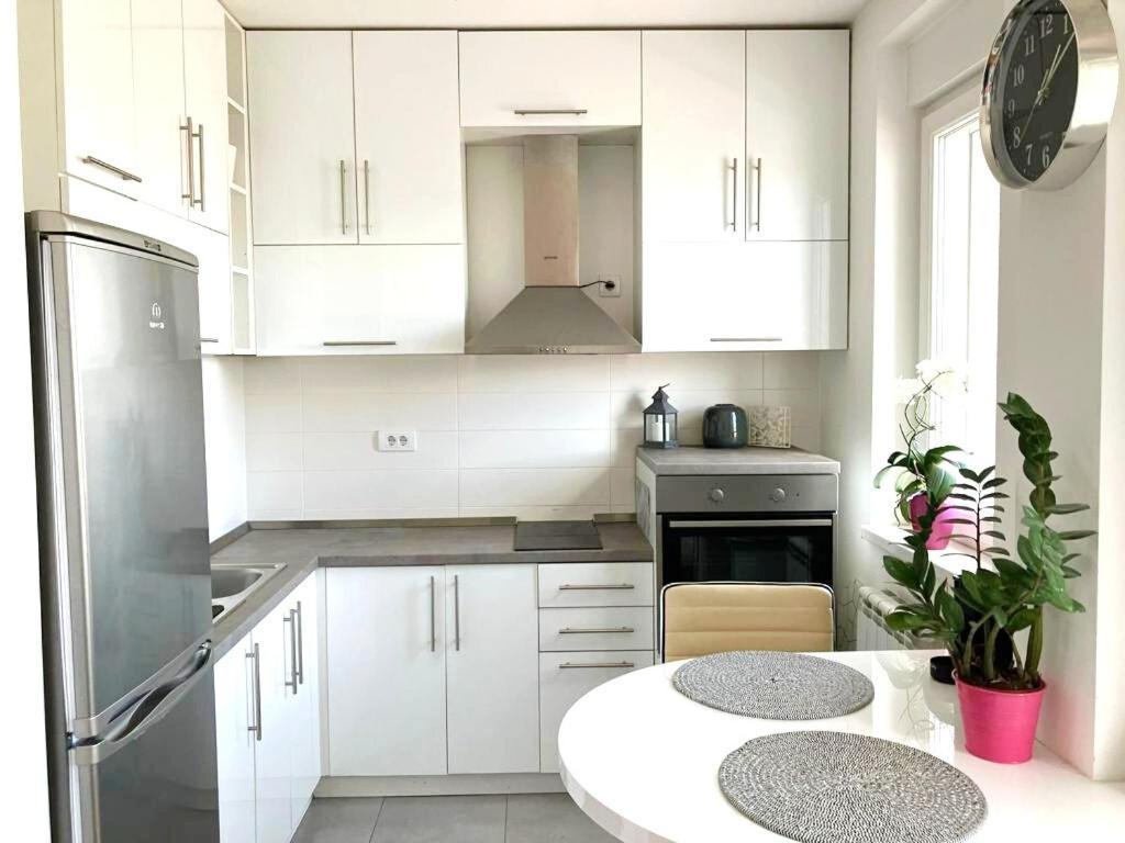Cozy Nest Savada Lägenhet Belgrad Exteriör bild